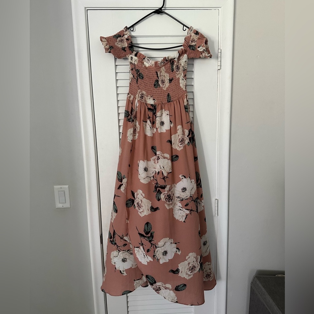 Off the Shoulder Floral Maxi Dress Size Medium